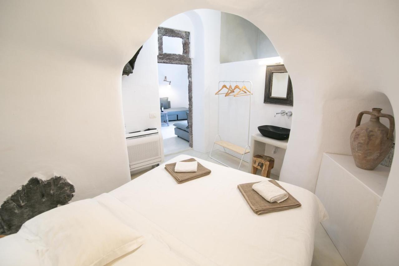 Opsis Cave House Apartment เอีย ภายนอก รูปภาพ